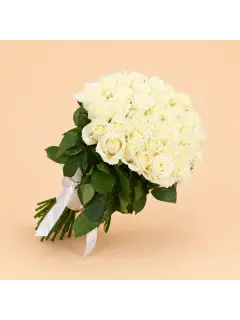 35 White Roses